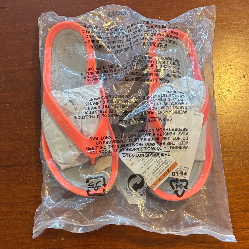 Women’s crocs flip flops